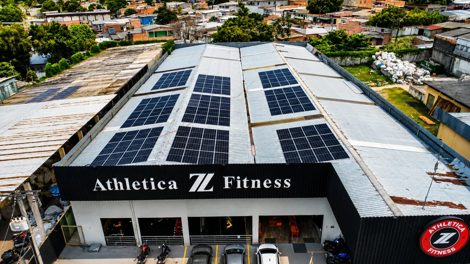 Usina solar na academia Athletica Z Fitness